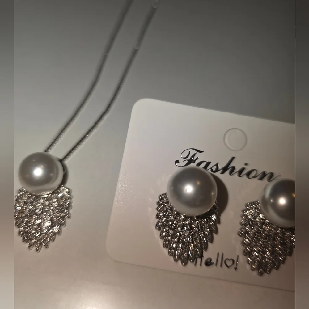 4‎ For $20 Jewelry Silver and White Pearl Necklace, Earrings and Ring Set